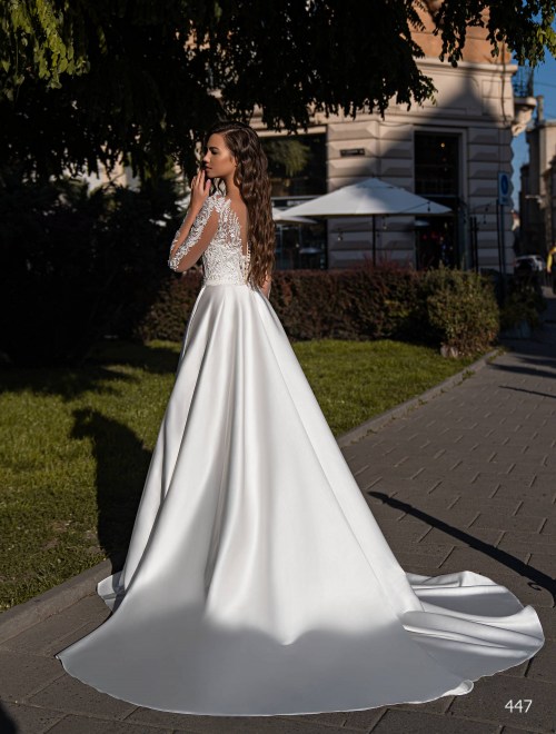 https://www.sposa-lia.com/images/stories/virtuemart/product/447       (3)81.jpg